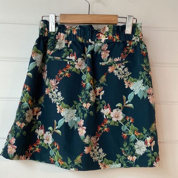 Oasis Fitzwilliam Paperbag A-Line Skirt - Picture 4 of 12